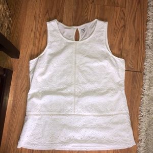 Women’s lace tank